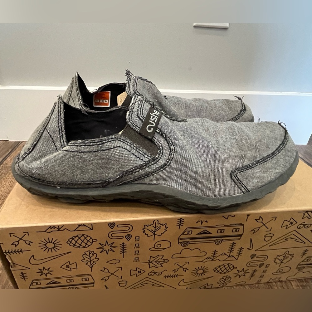 Men's Cushe casual slip-ons Size 11